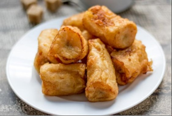 NUNCA VÍ IGUAL: Esse é o segredo da banana frita dos restaurantes