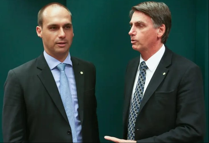 CONFESSOU: Bolsonaro diz ter enviado R$ 2 milhões para Eduardo nos EUA